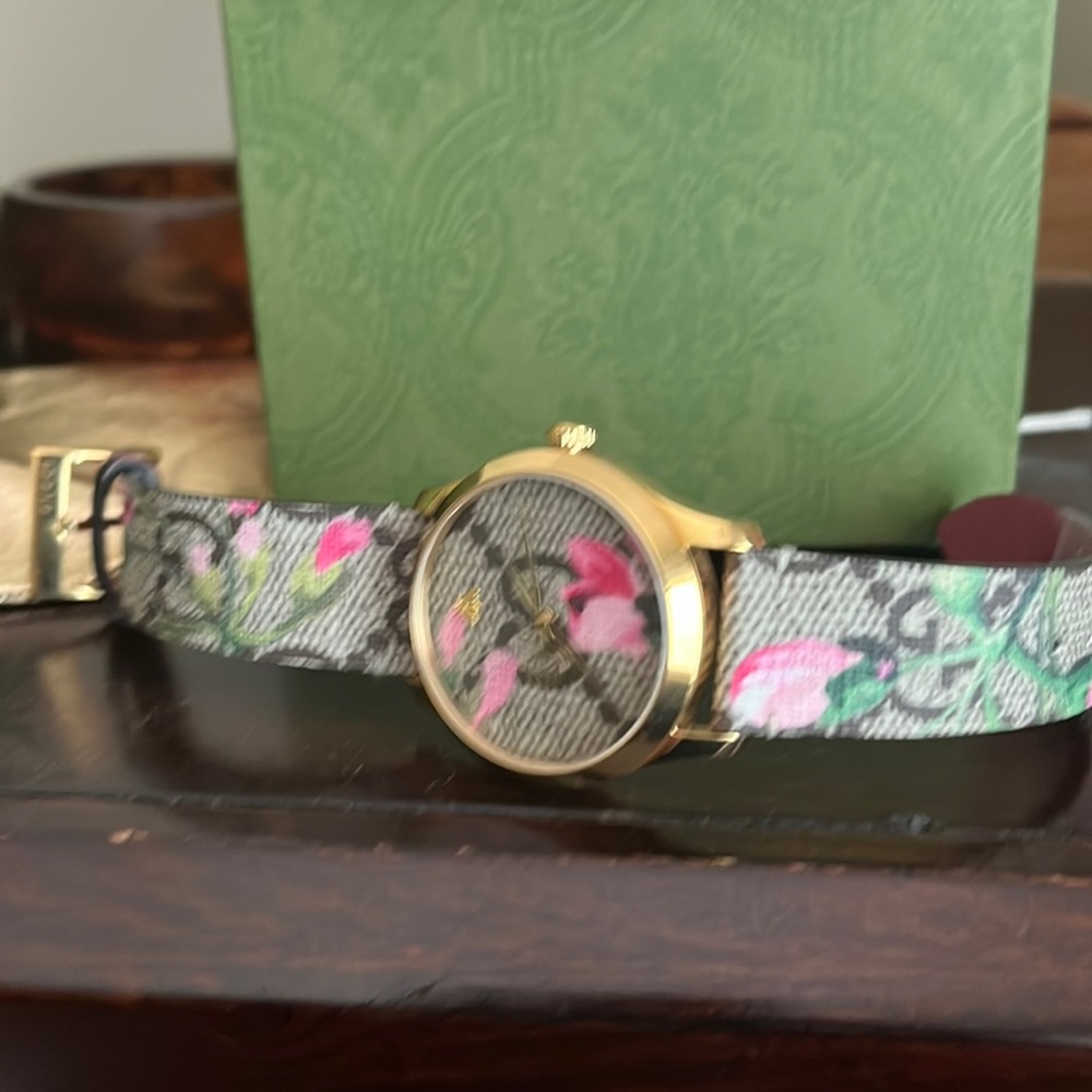 Gucci Watch